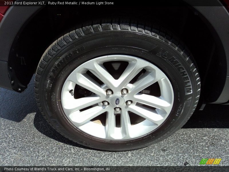 Ruby Red Metallic / Medium Light Stone 2013 Ford Explorer XLT