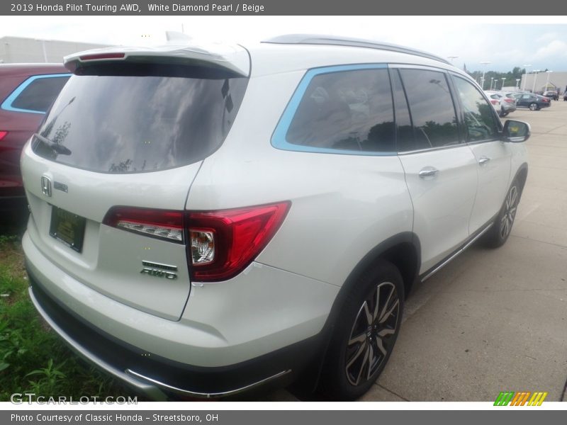 White Diamond Pearl / Beige 2019 Honda Pilot Touring AWD