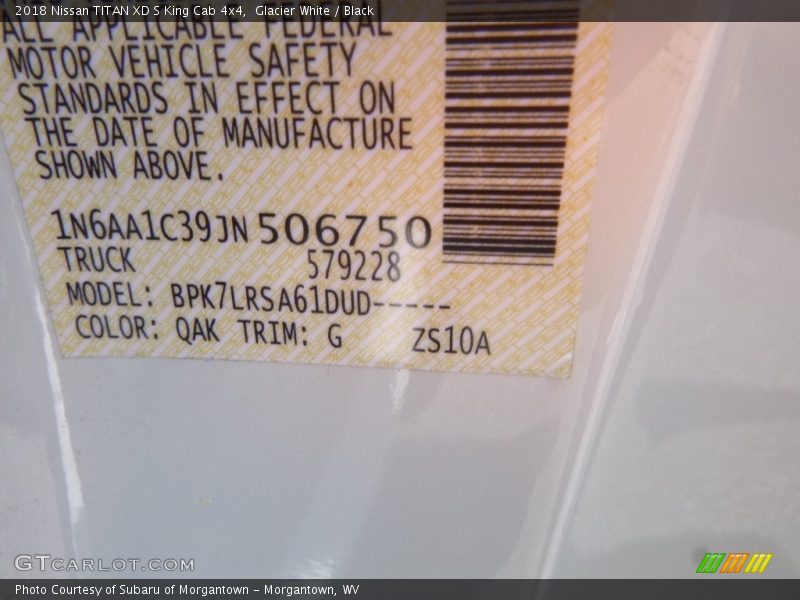 Glacier White / Black 2018 Nissan TITAN XD S King Cab 4x4