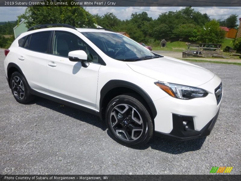 Front 3/4 View of 2019 Crosstrek 2.0i Limited