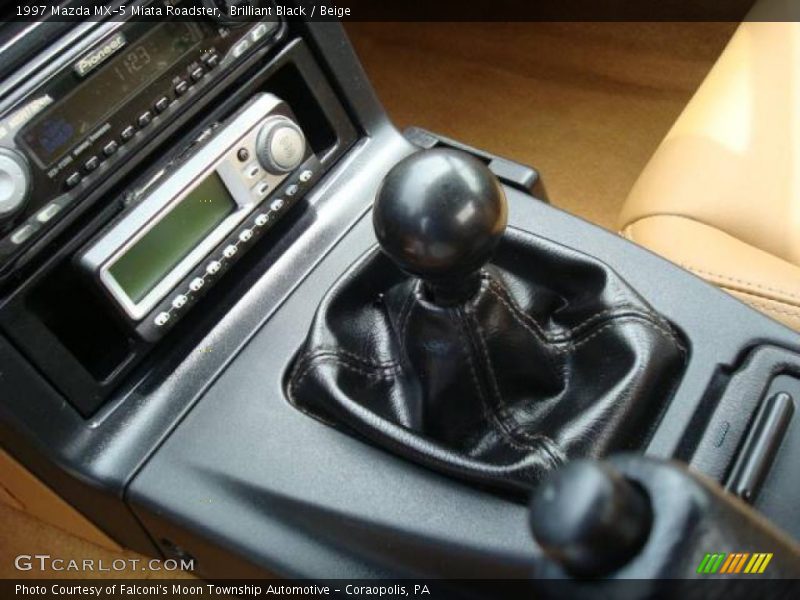 Brilliant Black / Beige 1997 Mazda MX-5 Miata Roadster