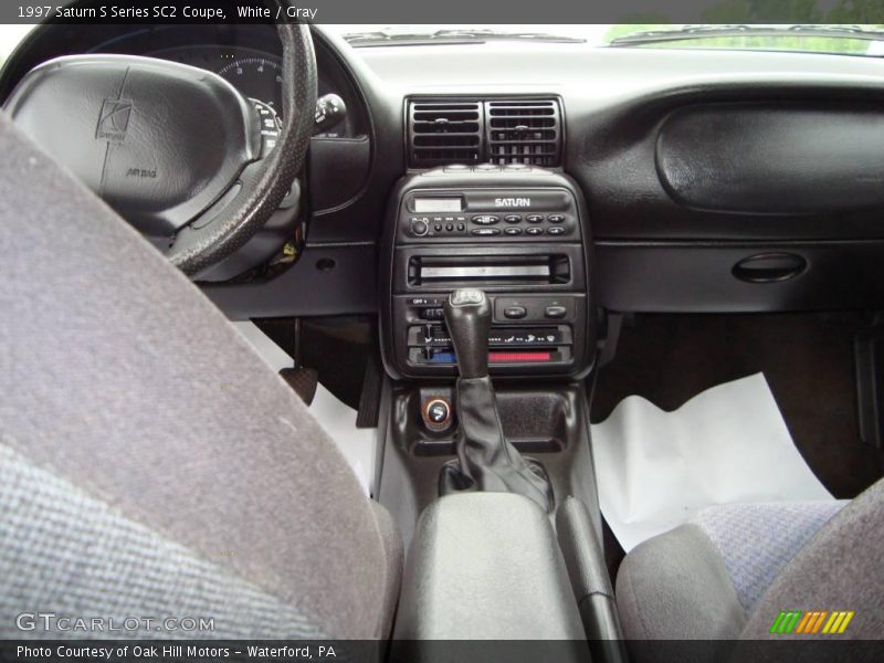 White / Gray 1997 Saturn S Series SC2 Coupe