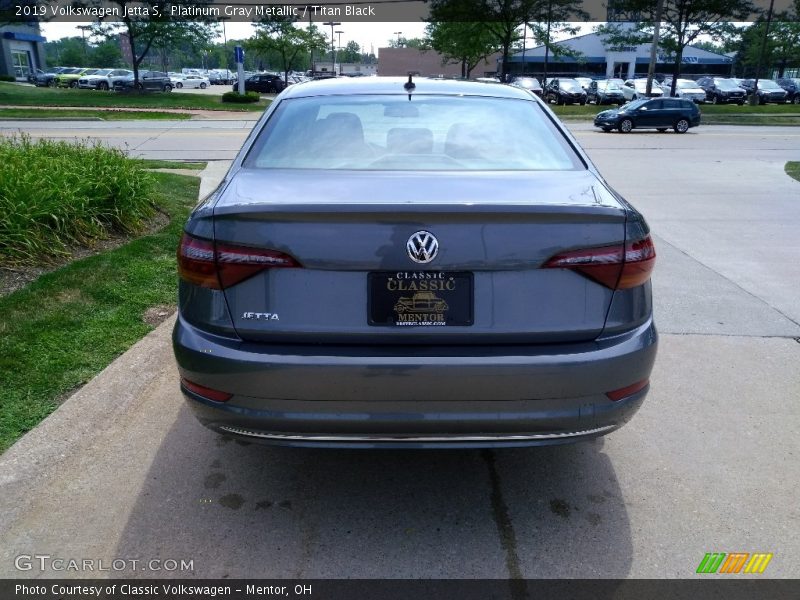 Platinum Gray Metallic / Titan Black 2019 Volkswagen Jetta S