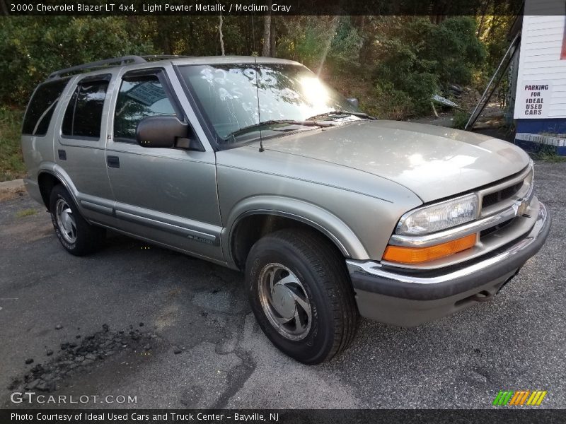 Light Pewter Metallic / Medium Gray 2000 Chevrolet Blazer LT 4x4