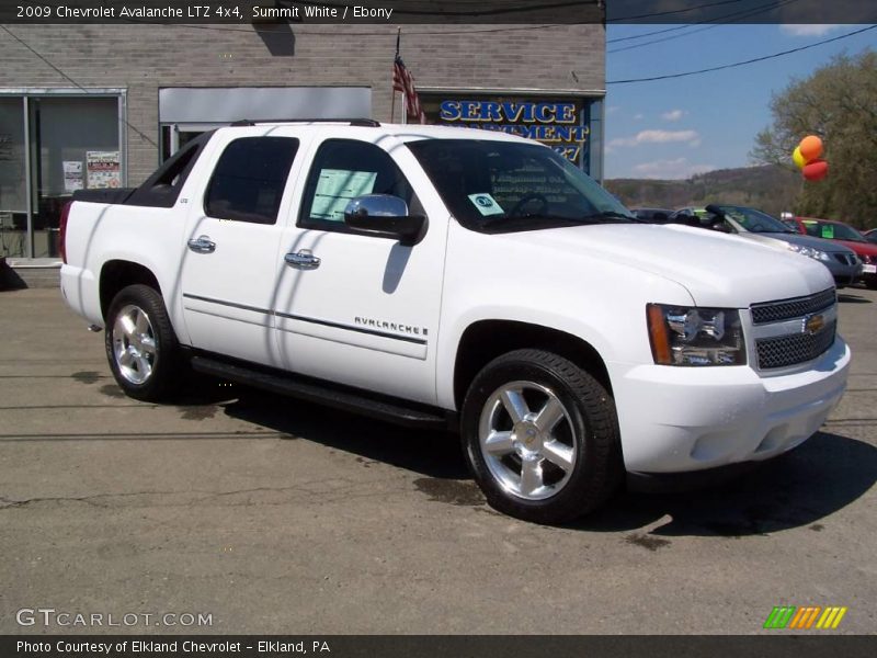 Summit White / Ebony 2009 Chevrolet Avalanche LTZ 4x4
