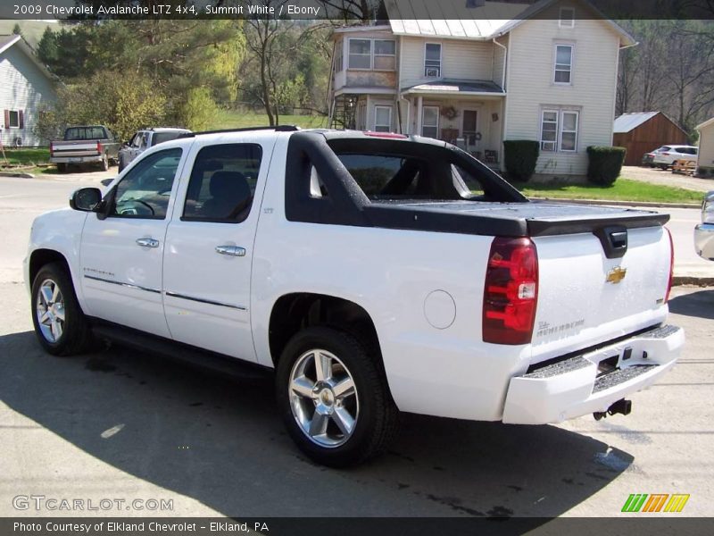 Summit White / Ebony 2009 Chevrolet Avalanche LTZ 4x4