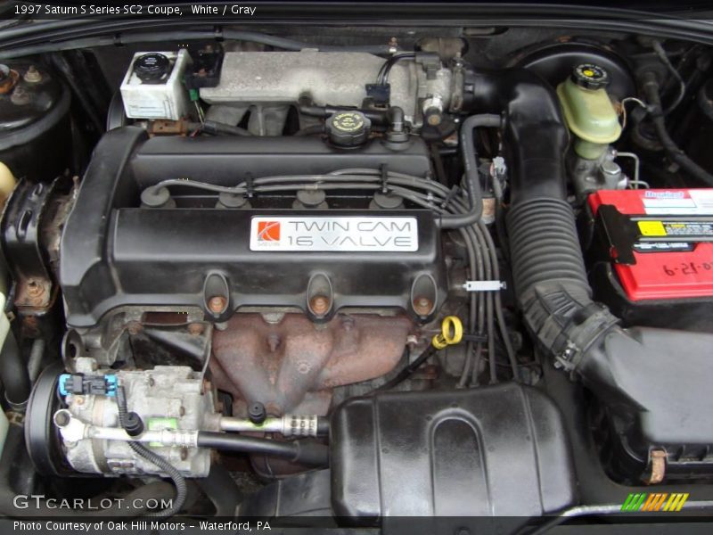 White / Gray 1997 Saturn S Series SC2 Coupe