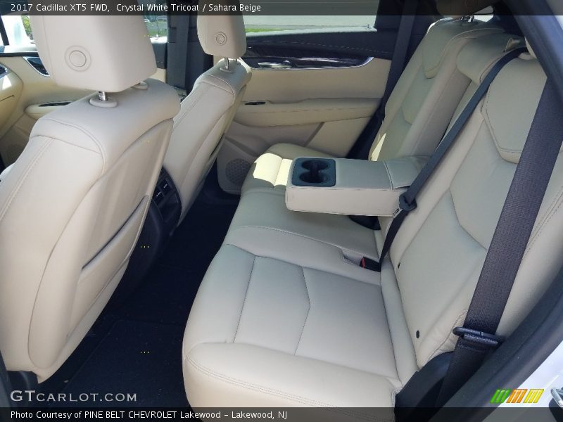 Crystal White Tricoat / Sahara Beige 2017 Cadillac XT5 FWD
