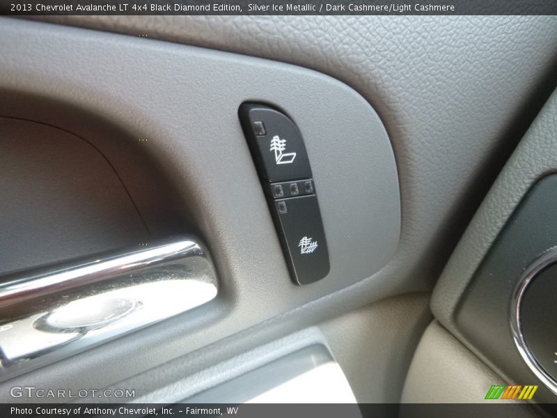 Silver Ice Metallic / Dark Cashmere/Light Cashmere 2013 Chevrolet Avalanche LT 4x4 Black Diamond Edition