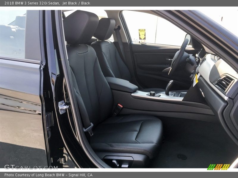 Jet Black / Black 2018 BMW 3 Series 320i Sedan
