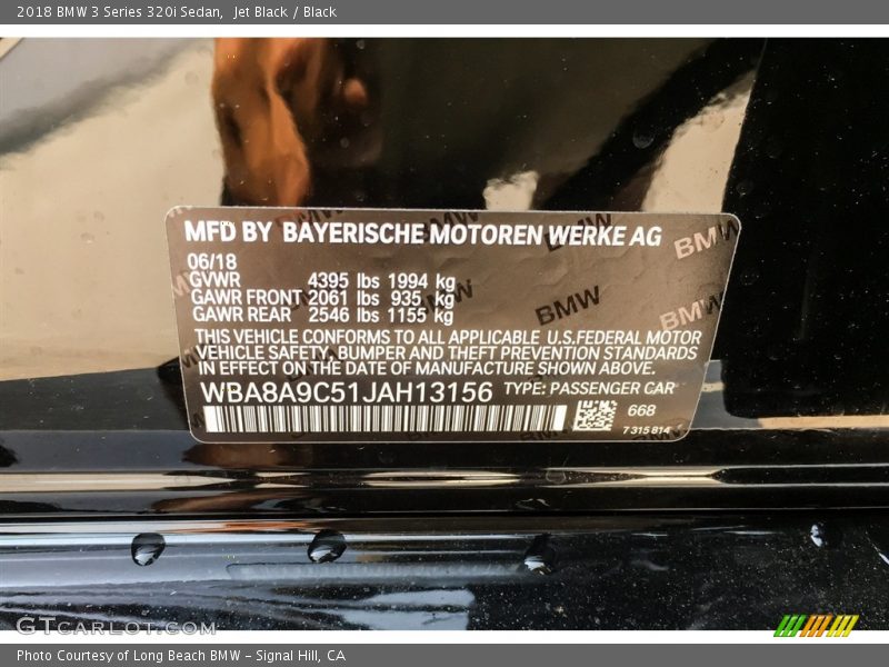 Jet Black / Black 2018 BMW 3 Series 320i Sedan