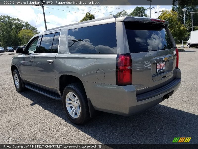 Pepperdust Metallic / Jet Black 2019 Chevrolet Suburban LT 4WD