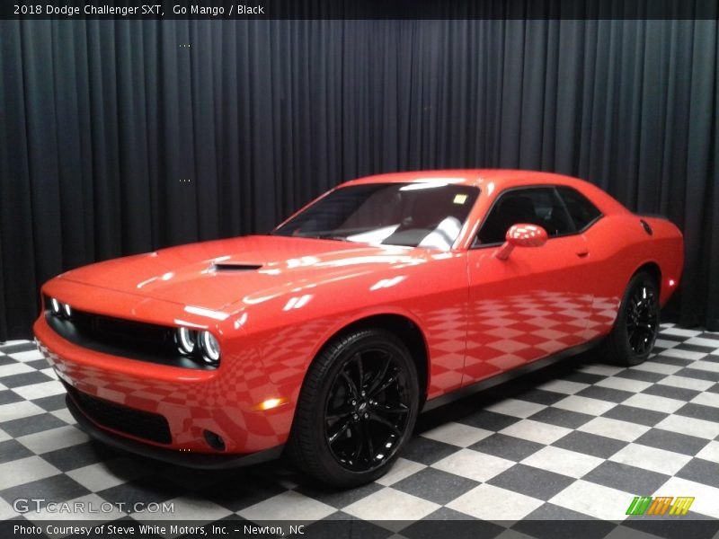 Go Mango / Black 2018 Dodge Challenger SXT