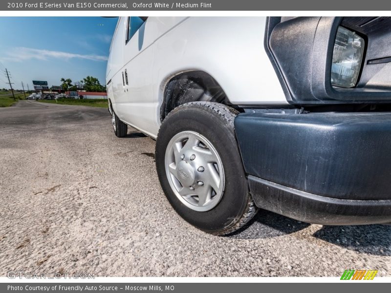 Oxford White / Medium Flint 2010 Ford E Series Van E150 Commercial