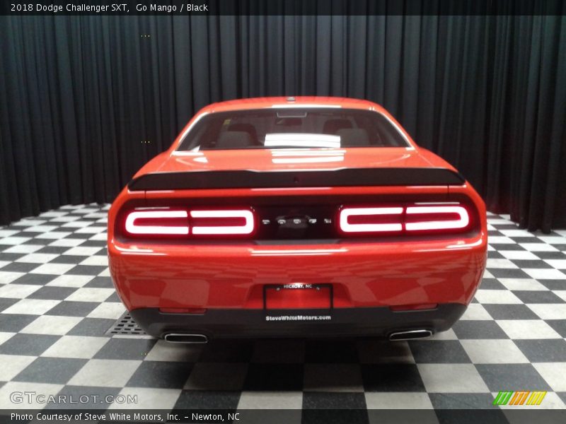 Go Mango / Black 2018 Dodge Challenger SXT