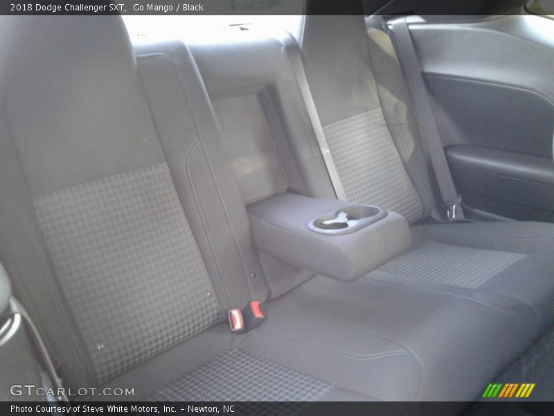 Go Mango / Black 2018 Dodge Challenger SXT