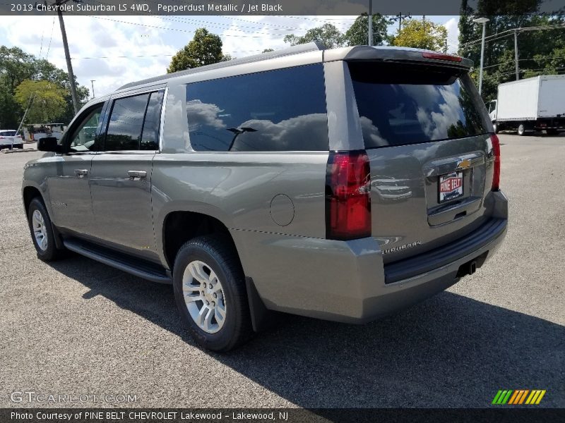 Pepperdust Metallic / Jet Black 2019 Chevrolet Suburban LS 4WD