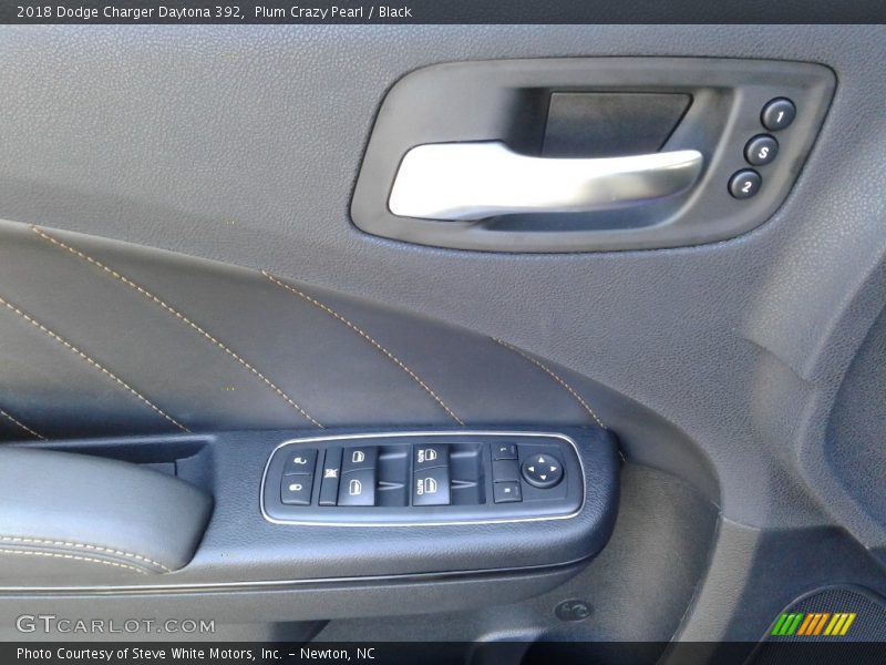 Plum Crazy Pearl / Black 2018 Dodge Charger Daytona 392