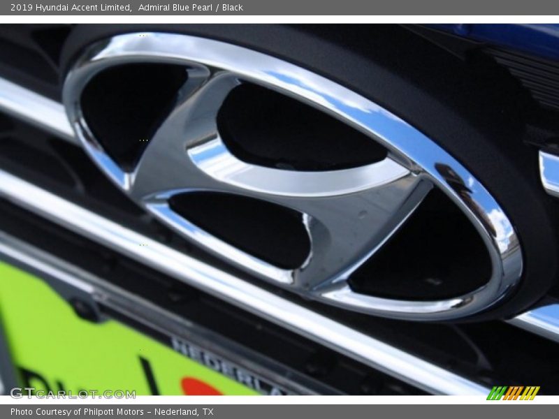 Admiral Blue Pearl / Black 2019 Hyundai Accent Limited