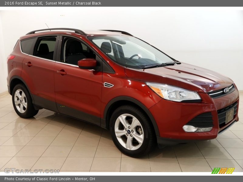 Sunset Metallic / Charcoal Black 2016 Ford Escape SE