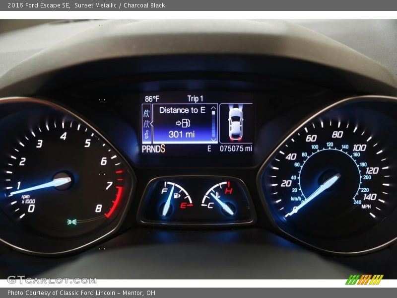Sunset Metallic / Charcoal Black 2016 Ford Escape SE