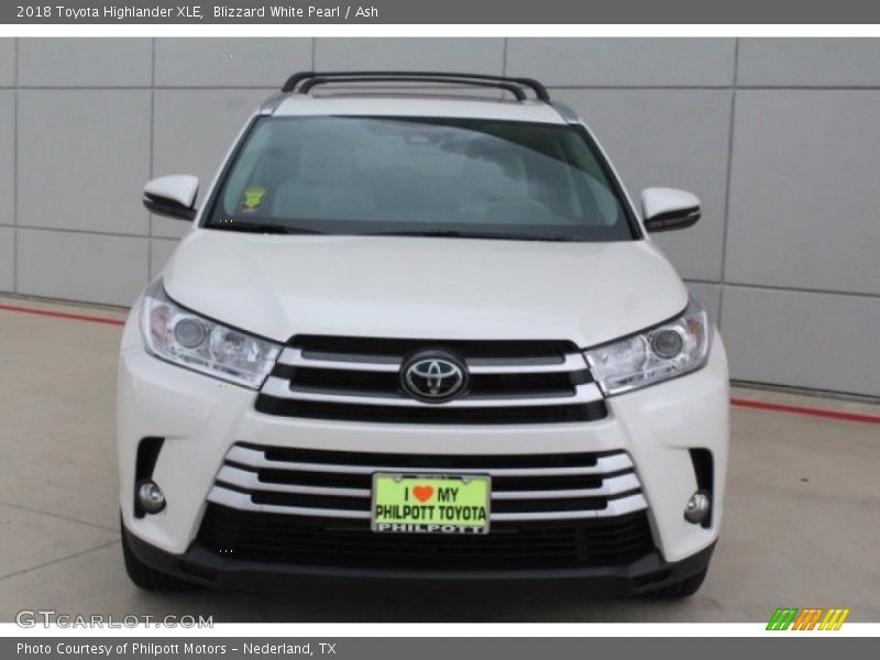 Blizzard White Pearl / Ash 2018 Toyota Highlander XLE