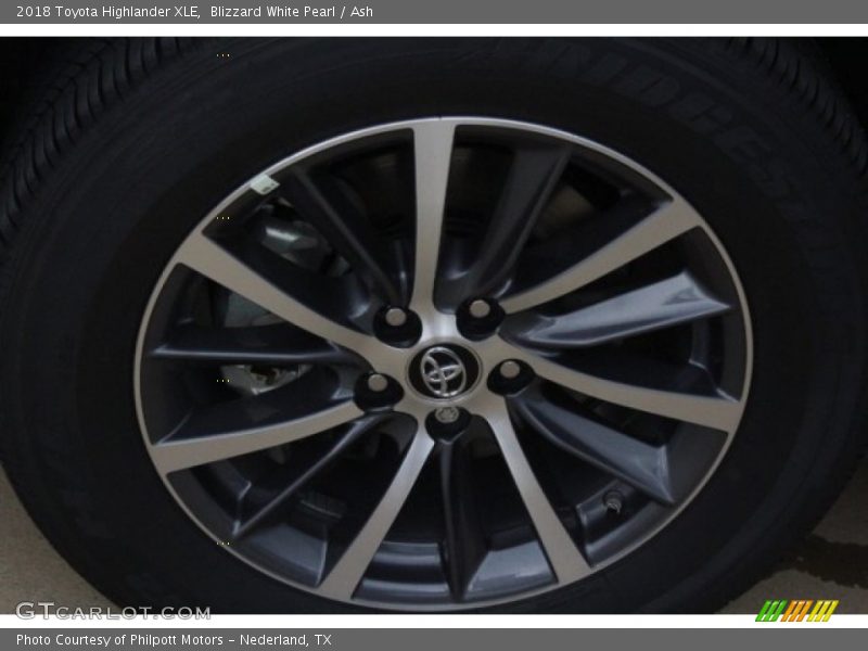 Blizzard White Pearl / Ash 2018 Toyota Highlander XLE