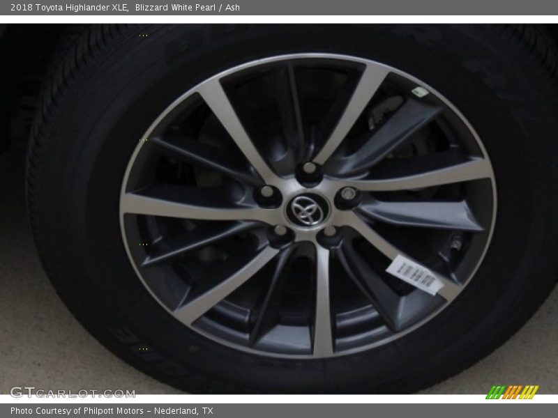 Blizzard White Pearl / Ash 2018 Toyota Highlander XLE