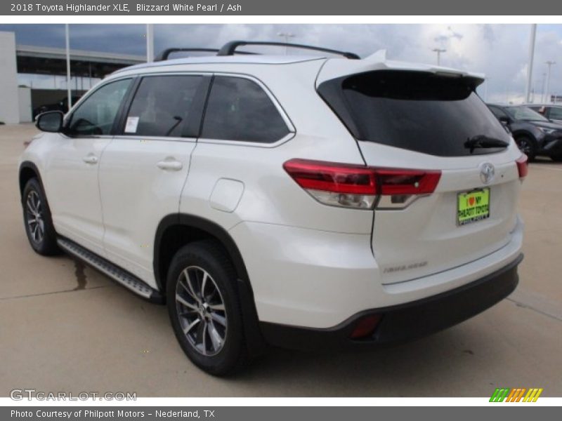 Blizzard White Pearl / Ash 2018 Toyota Highlander XLE