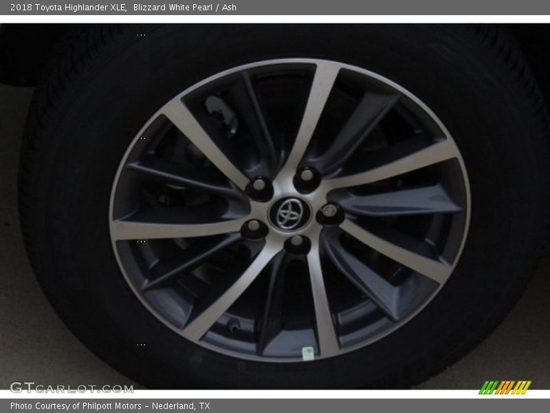 Blizzard White Pearl / Ash 2018 Toyota Highlander XLE