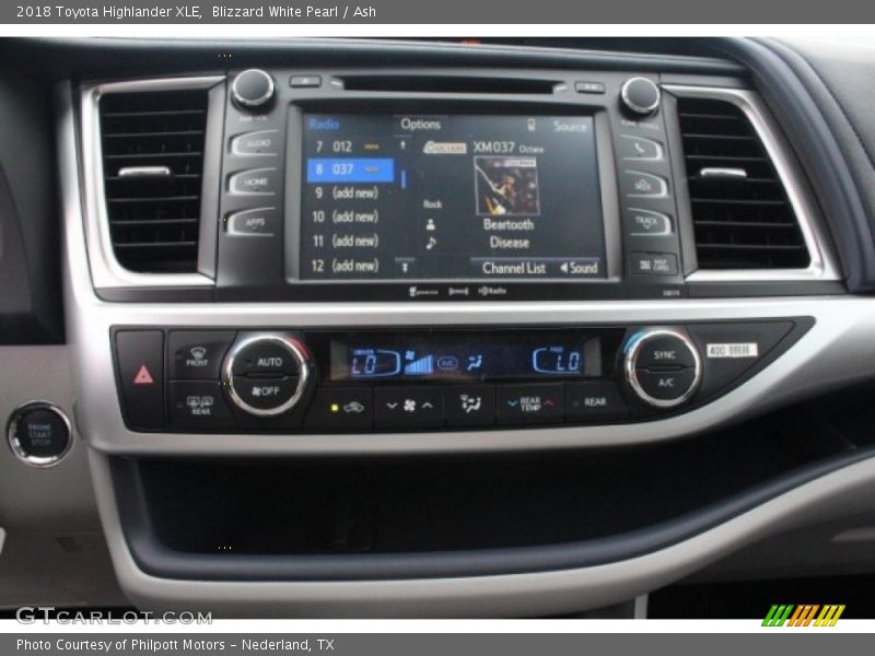 Blizzard White Pearl / Ash 2018 Toyota Highlander XLE