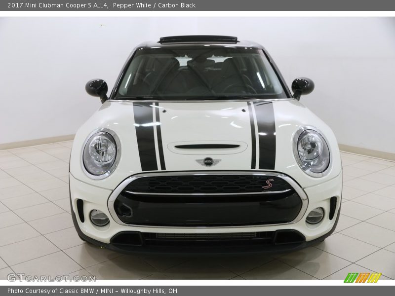 Pepper White / Carbon Black 2017 Mini Clubman Cooper S ALL4