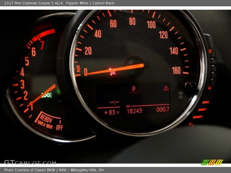 Pepper White / Carbon Black 2017 Mini Clubman Cooper S ALL4