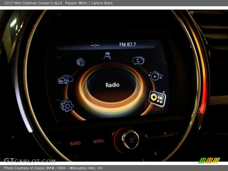 Pepper White / Carbon Black 2017 Mini Clubman Cooper S ALL4