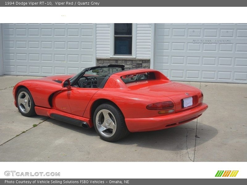 Viper Red / Quartz Grey 1994 Dodge Viper RT-10