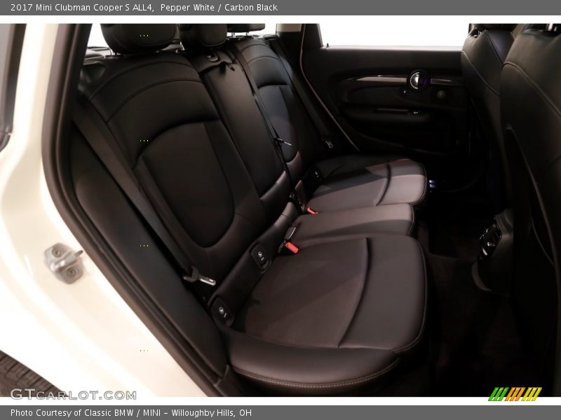 Pepper White / Carbon Black 2017 Mini Clubman Cooper S ALL4