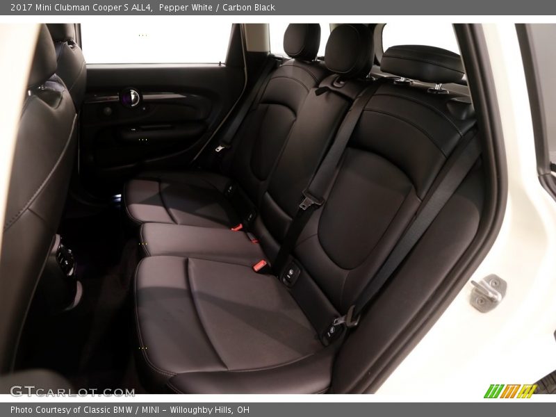 Pepper White / Carbon Black 2017 Mini Clubman Cooper S ALL4