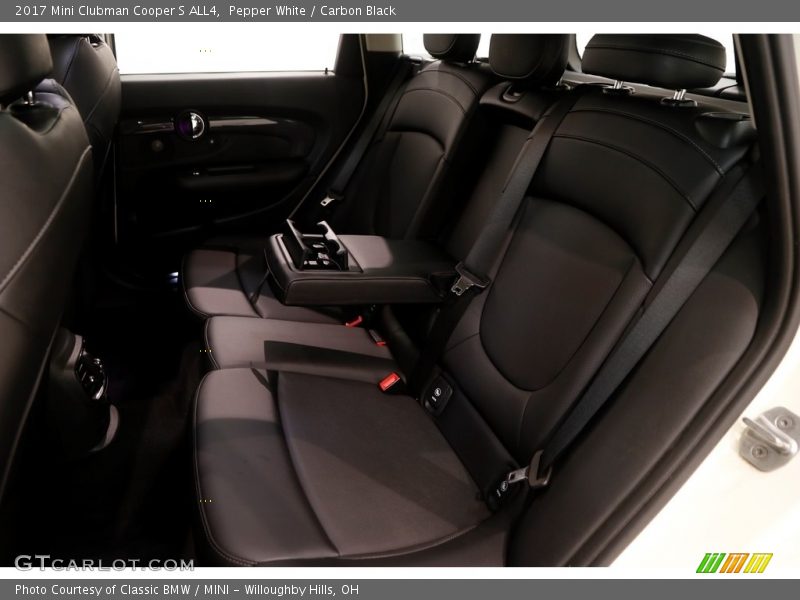 Pepper White / Carbon Black 2017 Mini Clubman Cooper S ALL4