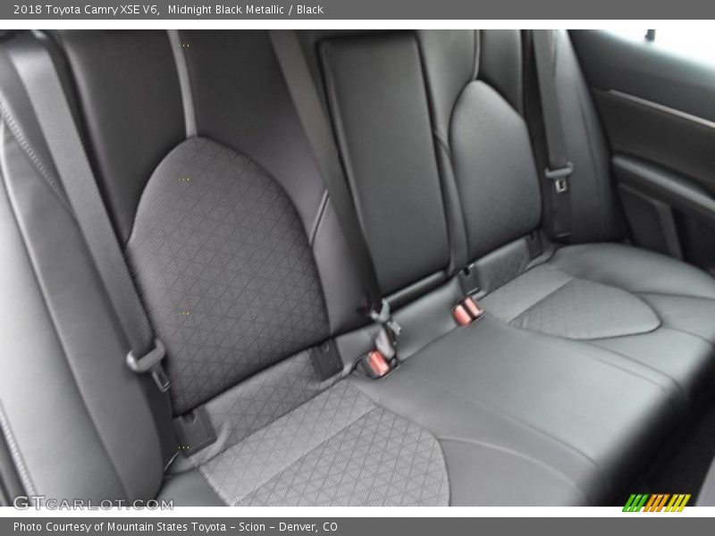 Midnight Black Metallic / Black 2018 Toyota Camry XSE V6