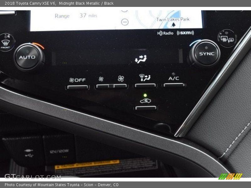 Midnight Black Metallic / Black 2018 Toyota Camry XSE V6