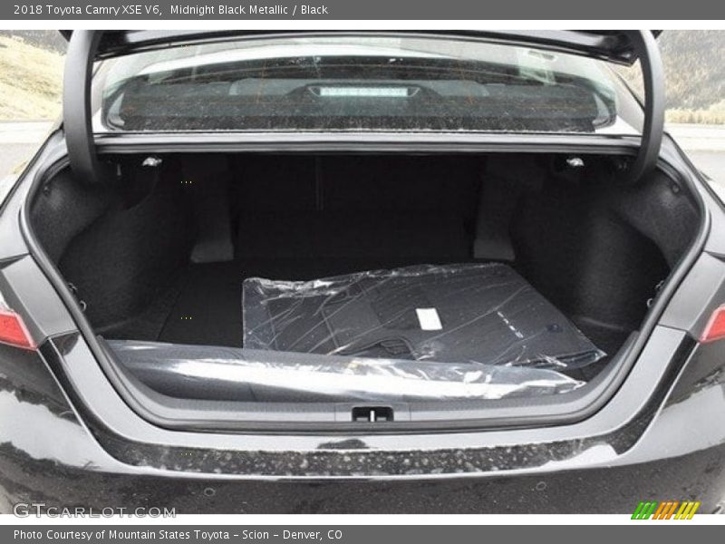 Midnight Black Metallic / Black 2018 Toyota Camry XSE V6
