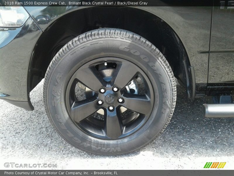 Brilliant Black Crystal Pearl / Black/Diesel Gray 2018 Ram 1500 Express Crew Cab
