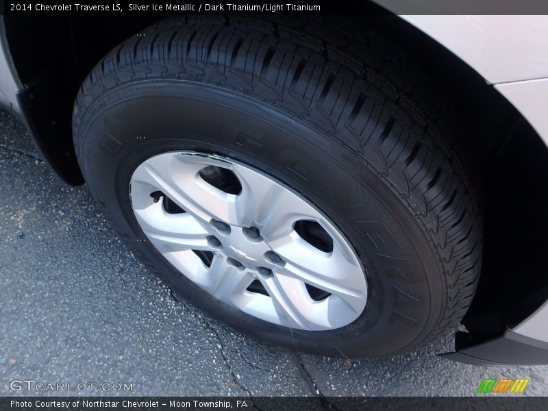 Silver Ice Metallic / Dark Titanium/Light Titanium 2014 Chevrolet Traverse LS