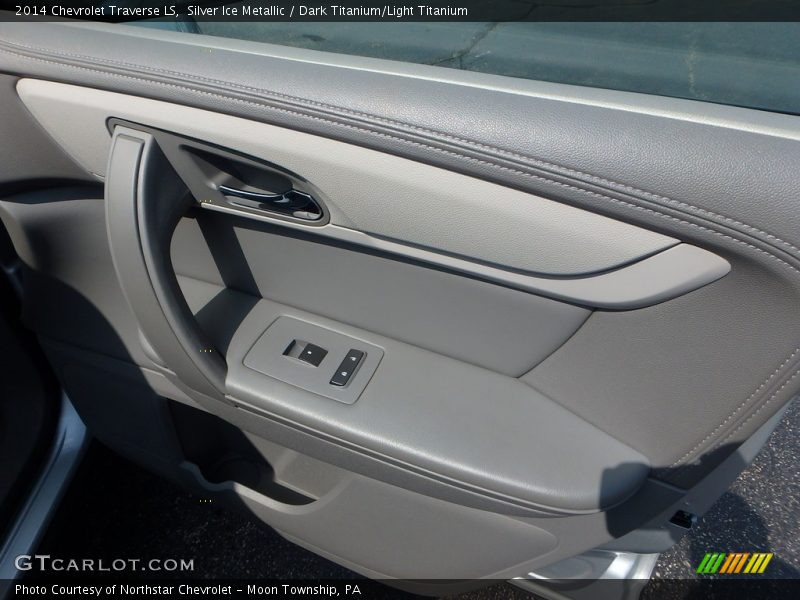 Silver Ice Metallic / Dark Titanium/Light Titanium 2014 Chevrolet Traverse LS