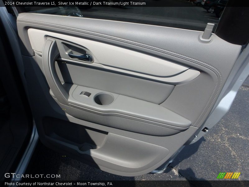 Silver Ice Metallic / Dark Titanium/Light Titanium 2014 Chevrolet Traverse LS