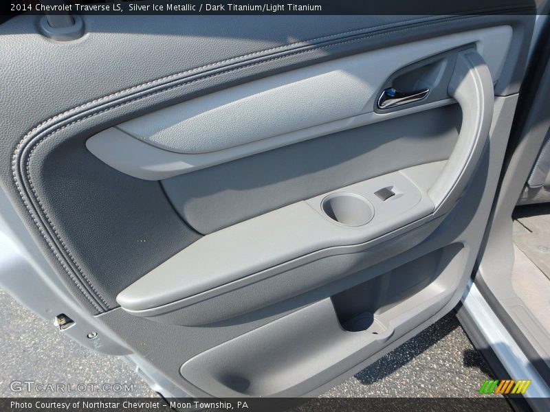 Silver Ice Metallic / Dark Titanium/Light Titanium 2014 Chevrolet Traverse LS