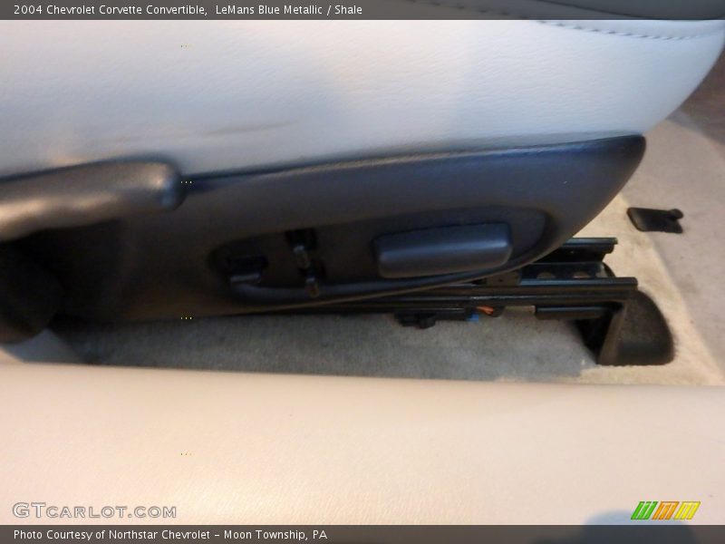 LeMans Blue Metallic / Shale 2004 Chevrolet Corvette Convertible