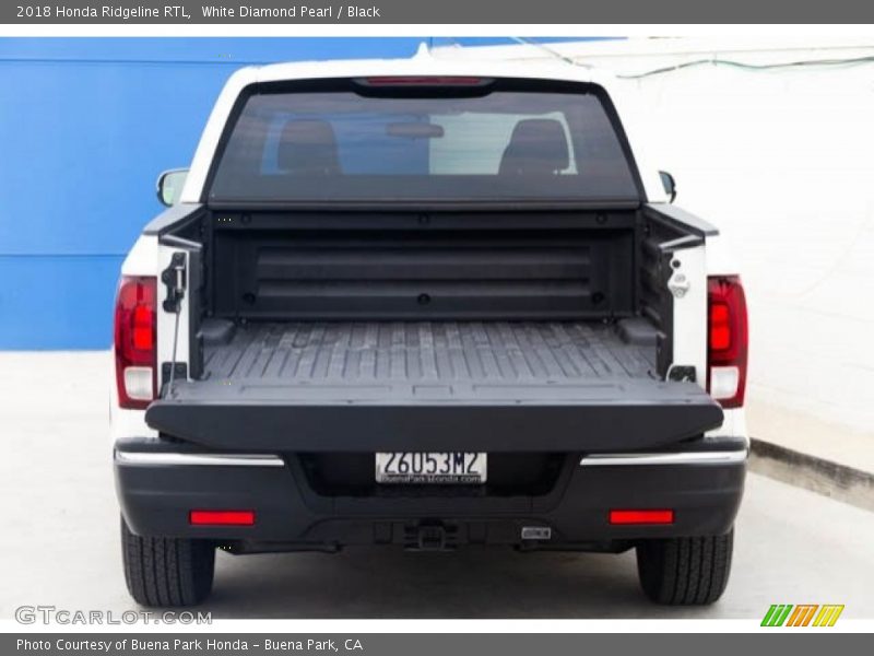 White Diamond Pearl / Black 2018 Honda Ridgeline RTL