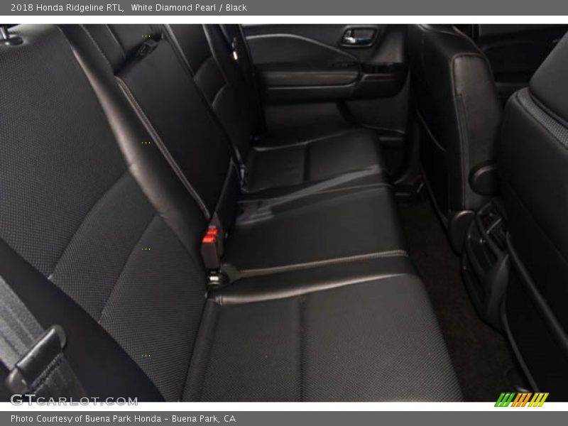 White Diamond Pearl / Black 2018 Honda Ridgeline RTL