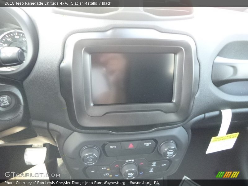 Glacier Metallic / Black 2018 Jeep Renegade Latitude 4x4